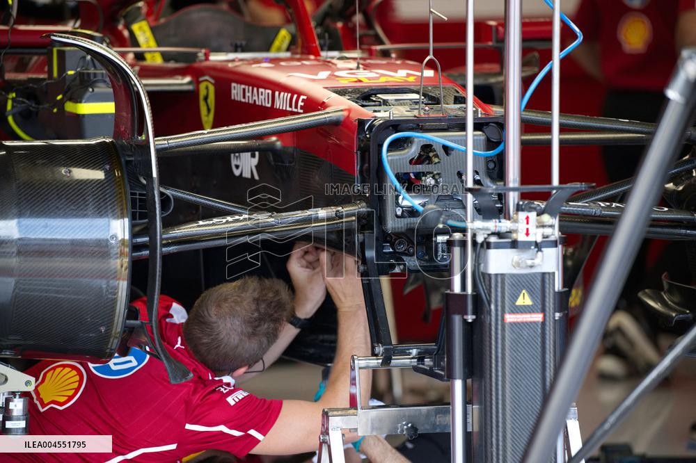 MOTORI - Formula 1 - MSC Cruises Austrian Grand Prix 2025 FP1& FP2 Pit Line