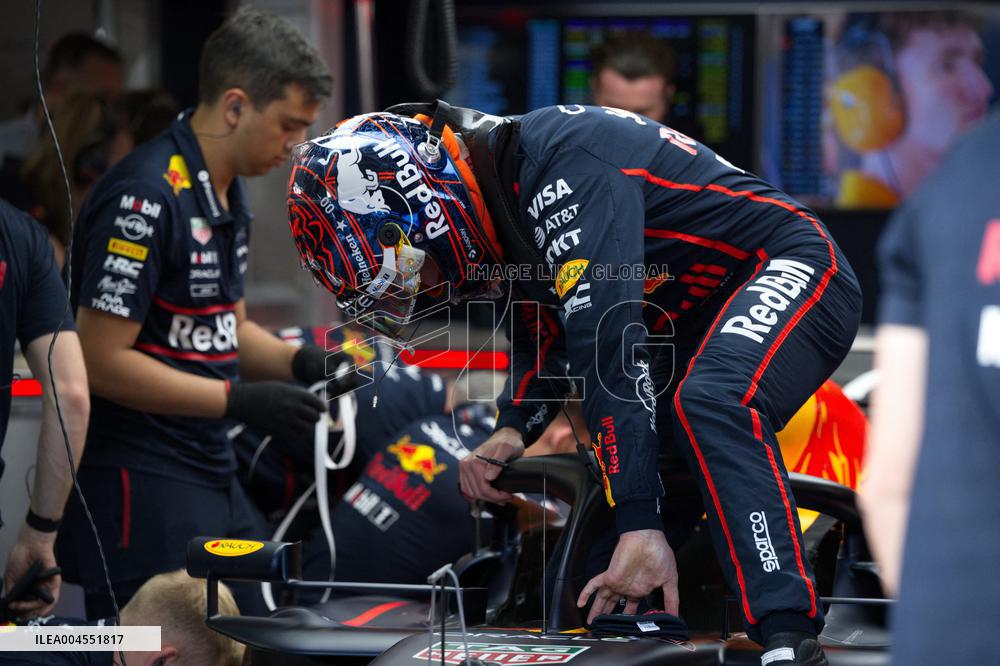 MOTORI - Formula 1 - MSC Cruises Austrian Grand Prix 2025 FP1& FP2 Pit Line