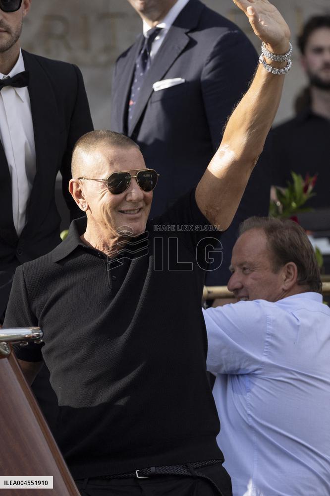 Celebs On Their Way To Bezos-Sanchez Wedding - Venice