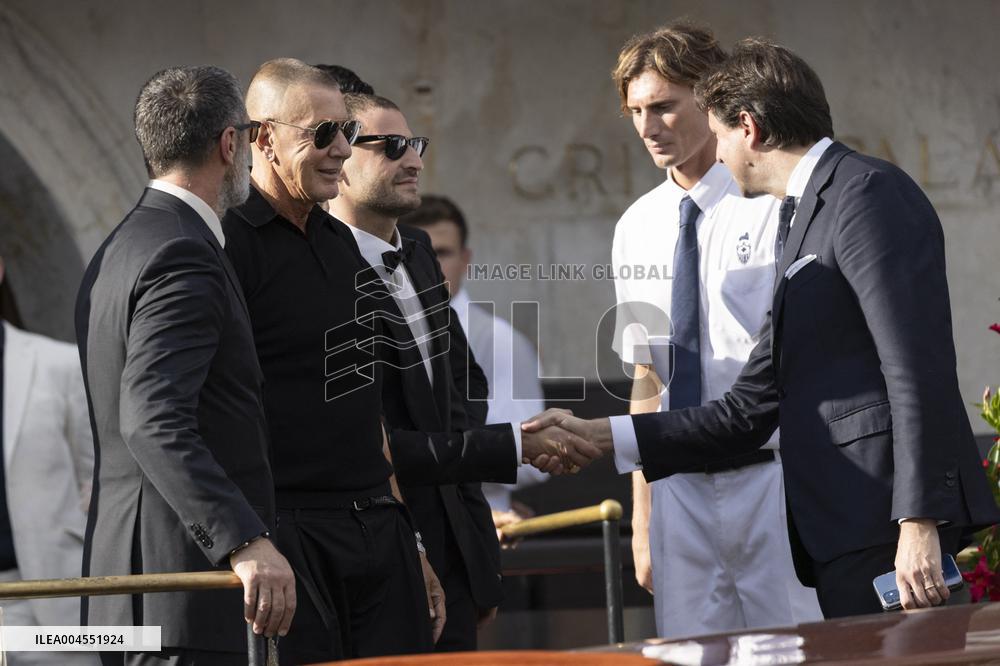 Celebs On Their Way To Bezos-Sanchez Wedding - Venice