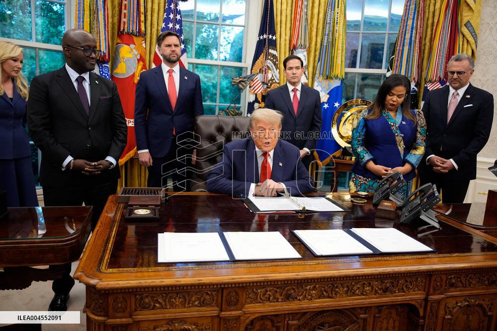 Trump Meets Congo And Rwanda Officials Following Peace Agreement - Washington