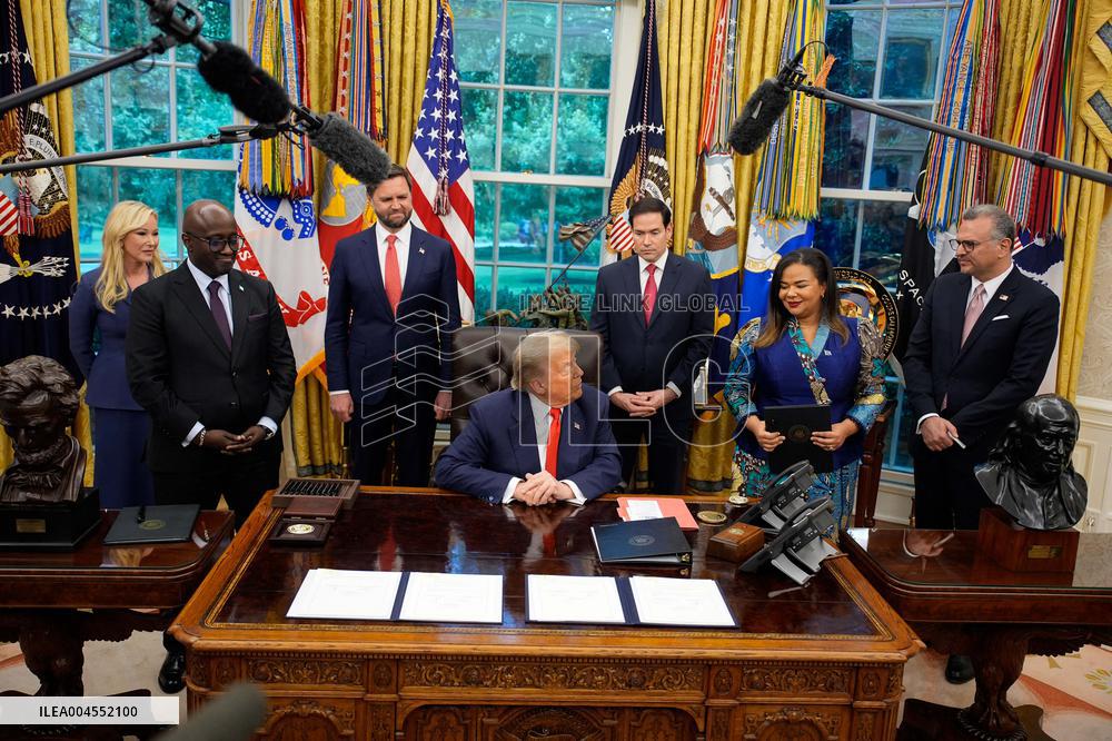 Trump Meets Congo And Rwanda Officials Following Peace Agreement - Washington