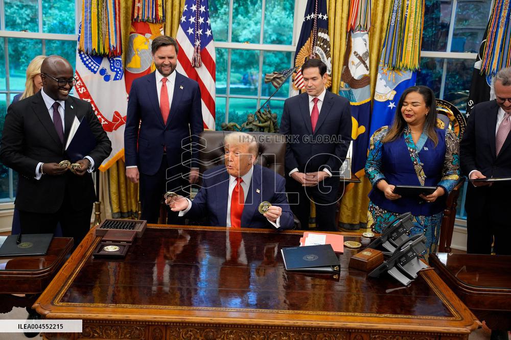 Trump Meets Congo And Rwanda Officials Following Peace Agreement - Washington