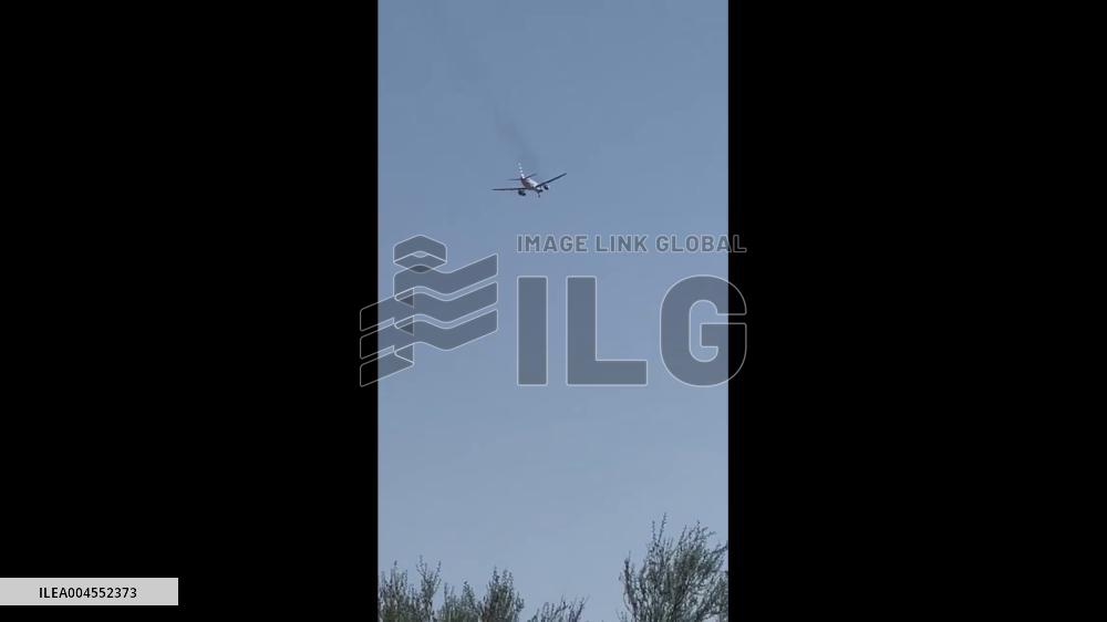 US: American Airlines Flight Returns to Las Vegas Due to Midair Engine Issue