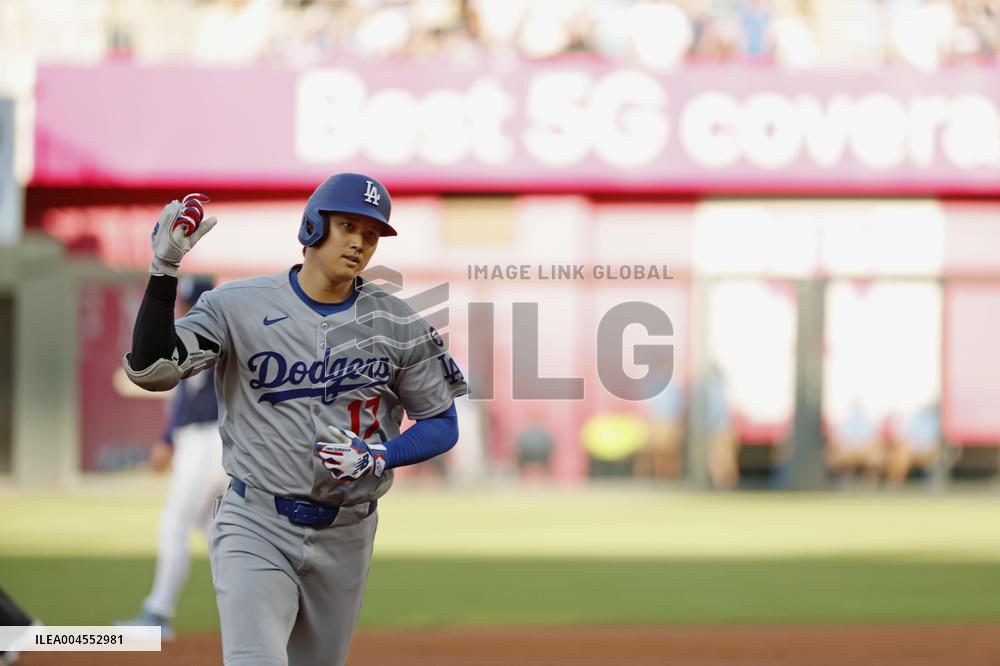 Baseball: Dodgers vs. Royals
