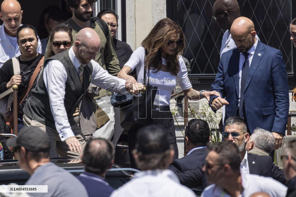 Ivanka Trump and Rania of Jordan at Bezos Wedding Day after - Venice