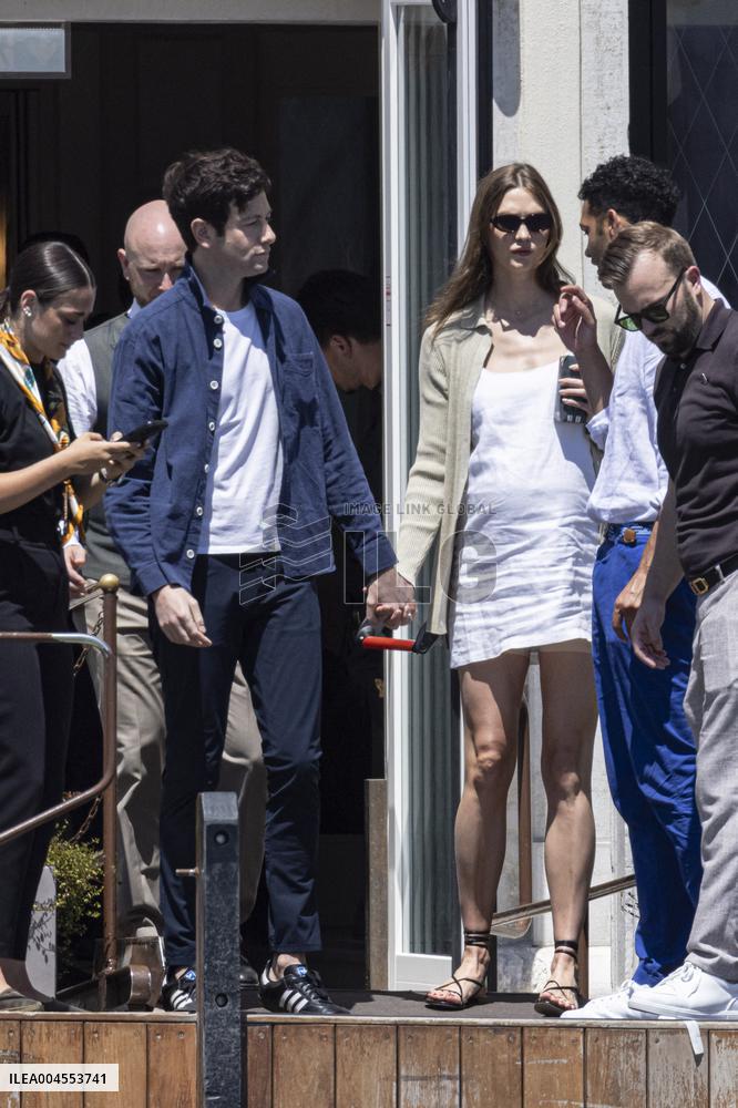 Pregnant  Karlie Kloss, Joshua Kushner leave St Regis Hotel - Venice