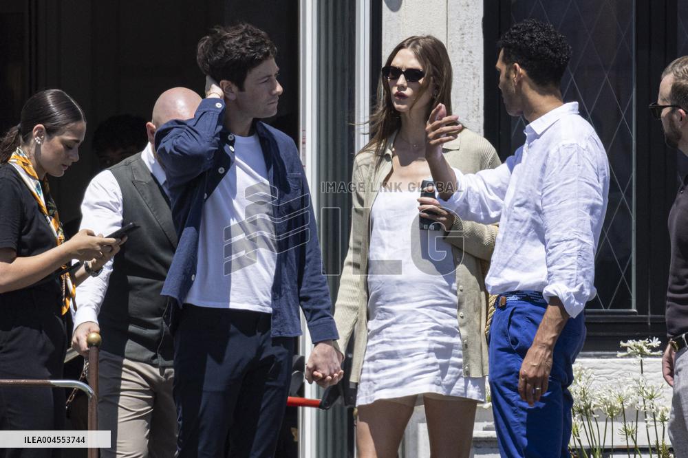 Pregnant  Karlie Kloss, Joshua Kushner leave St Regis Hotel - Venice