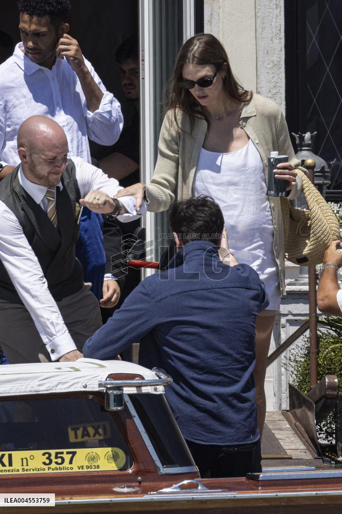 Pregnant  Karlie Kloss, Joshua Kushner leave St Regis Hotel - Venice