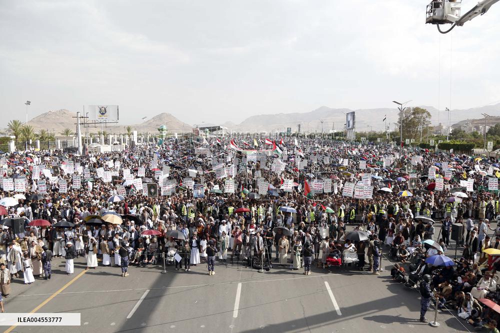Rally In Support Of Gaza And Iran - Yemen