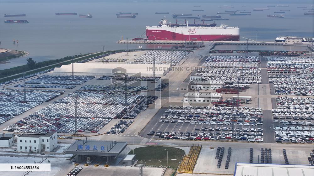 World Largest Loading Capacity Car Roll-on/roll-off Ship