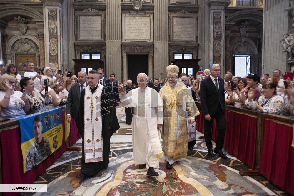 Pope Leo XIV Meets Ukrainian Greek Catholics - Vatican