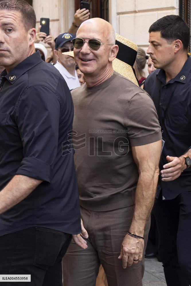 Newly Wed Jeff Bezos and Lauren Sanchez leave Harry’s Bar in Venice