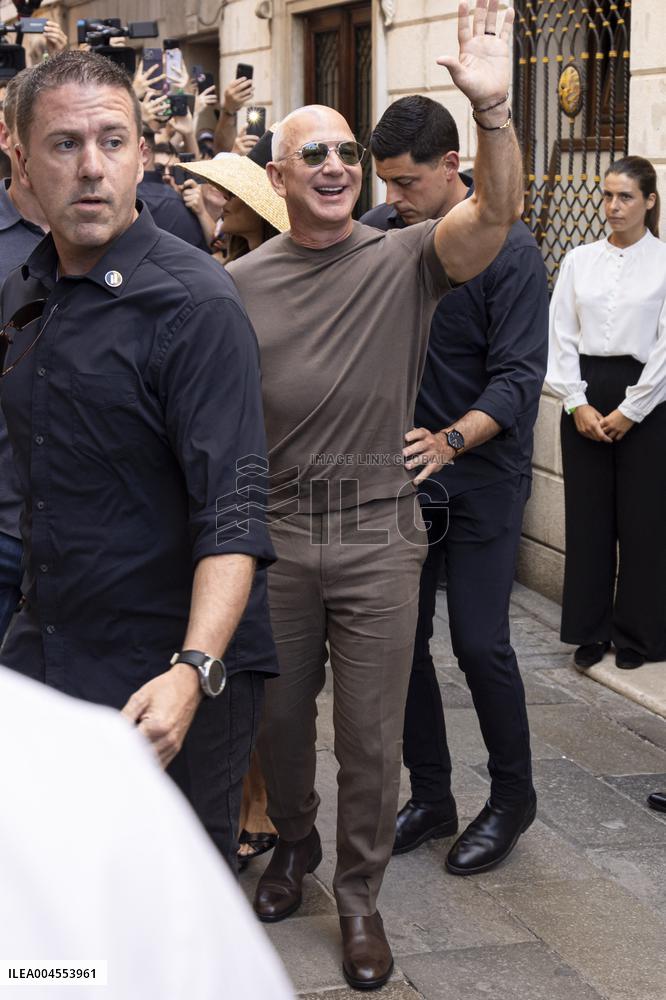 Newly Wed Jeff Bezos and Lauren Sanchez leave Harry’s Bar in Venice