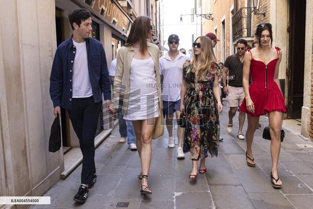 Guests leave Harry’s Bar where Jeff and Lauren offered a cocktail - Venice