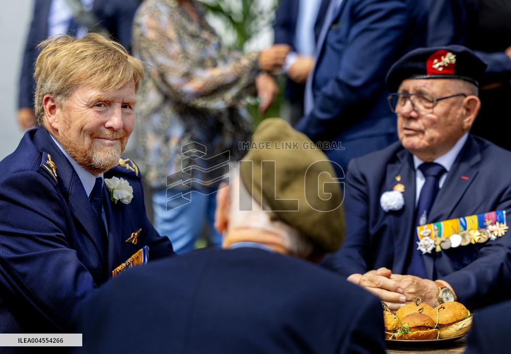 King Willem Alexander At The Veterans Day - The Hague