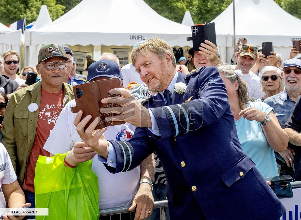 King Willem Alexander At The Veterans Day - The Hague
