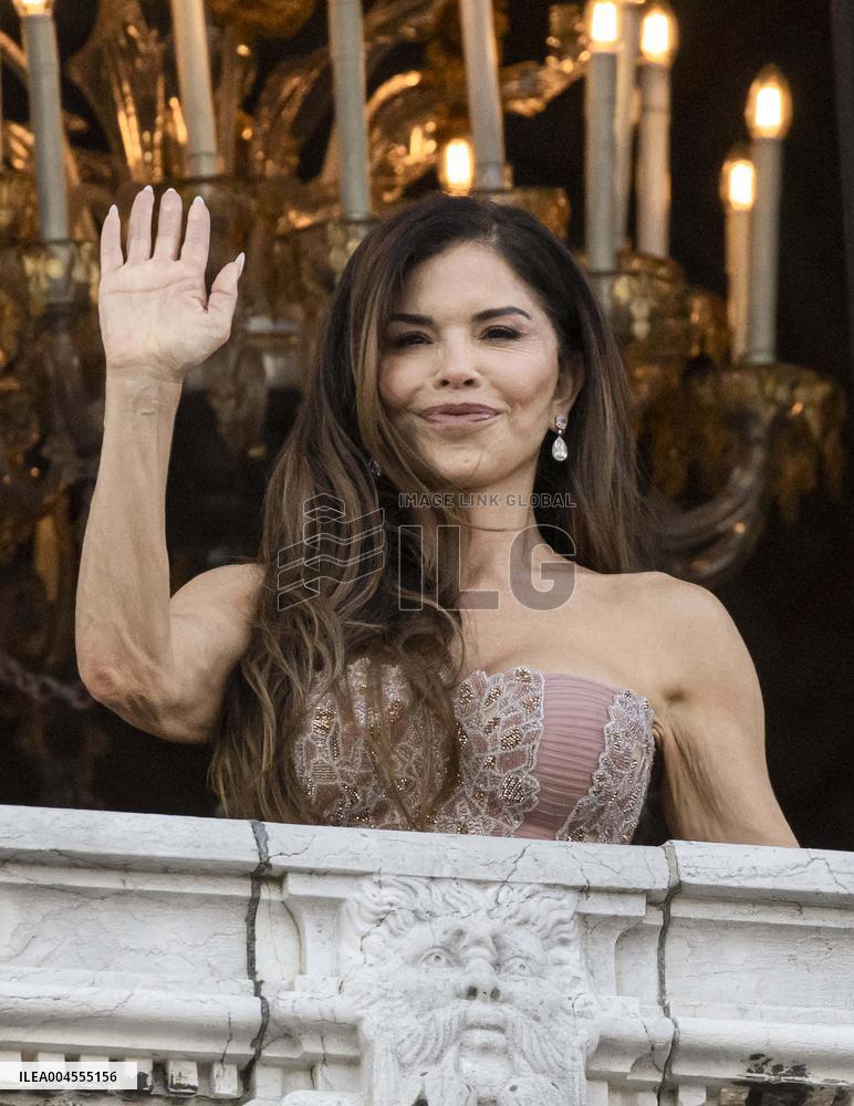 Jeff Bezos and Lauren Sanchez Leaves The Hotel - Venice