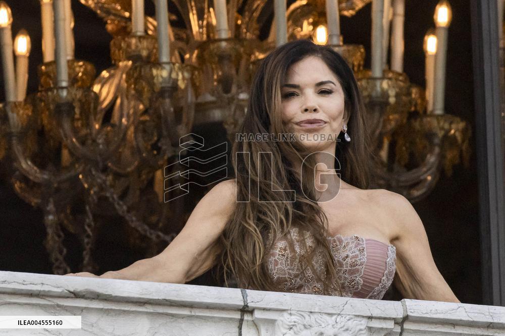 Jeff Bezos and Lauren Sanchez Leaves The Hotel - Venice