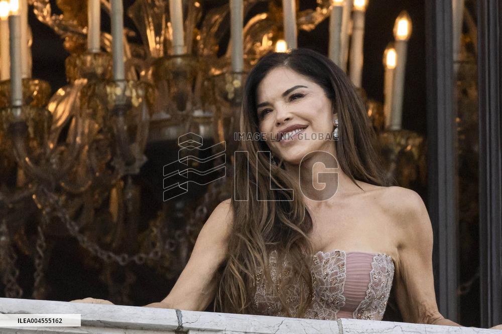 Jeff Bezos and Lauren Sanchez Leaves The Hotel - Venice