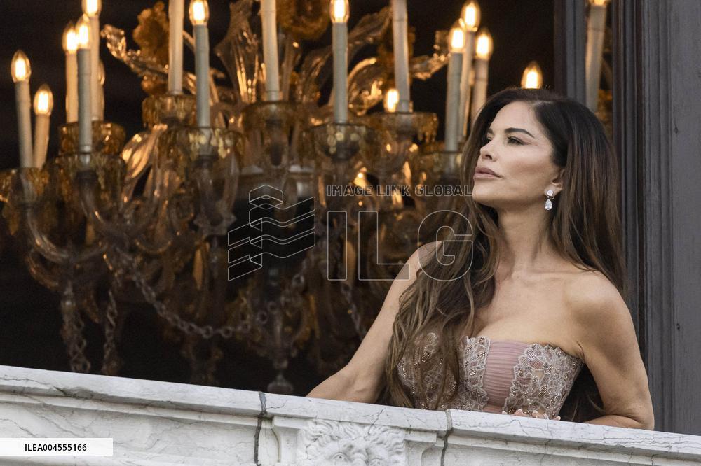 Jeff Bezos and Lauren Sanchez Leaves The Hotel - Venice