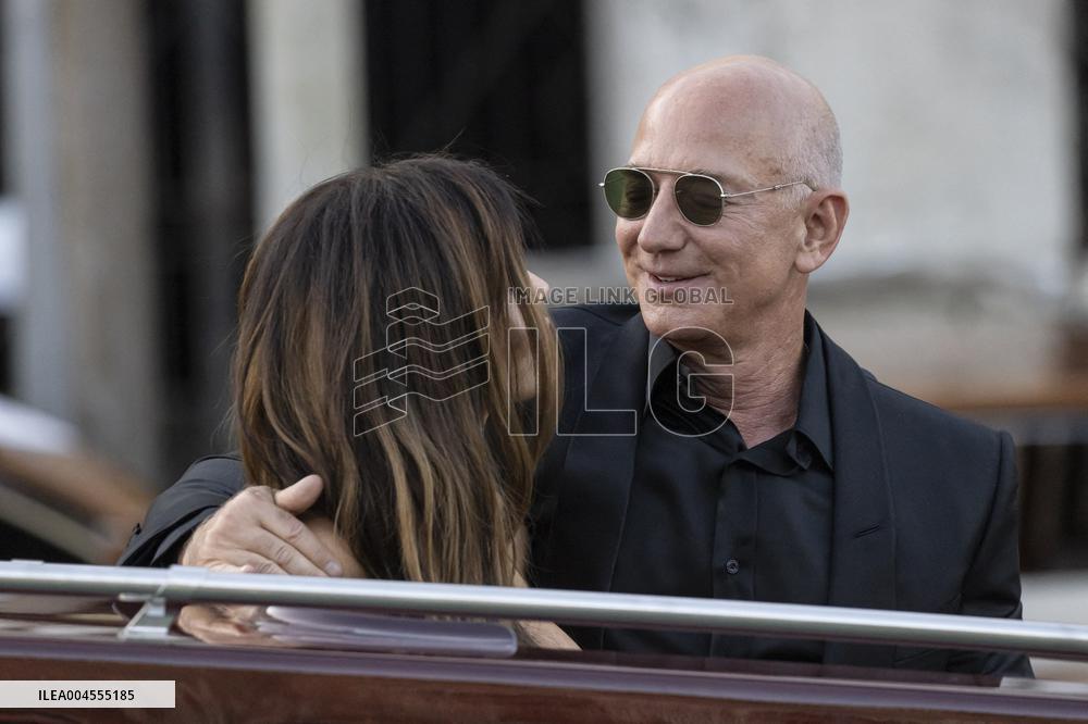Jeff Bezos and Lauren Sanchez Leaves The Hotel - Venice