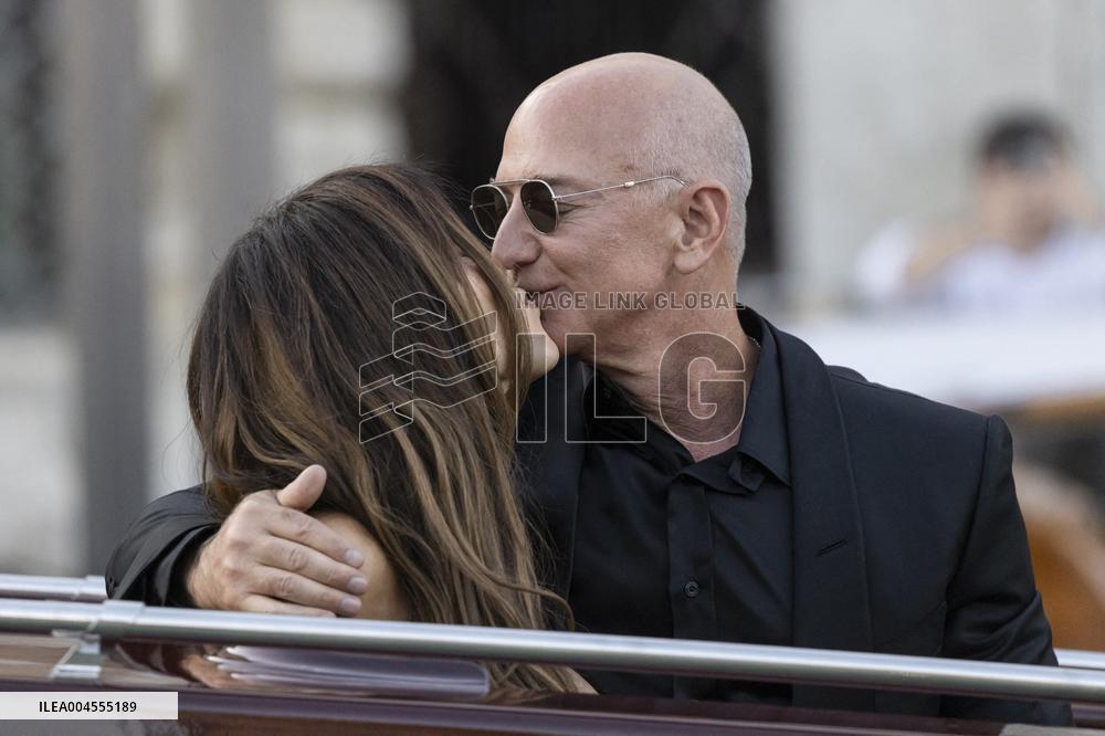 Jeff Bezos and Lauren Sanchez Leaves The Hotel - Venice