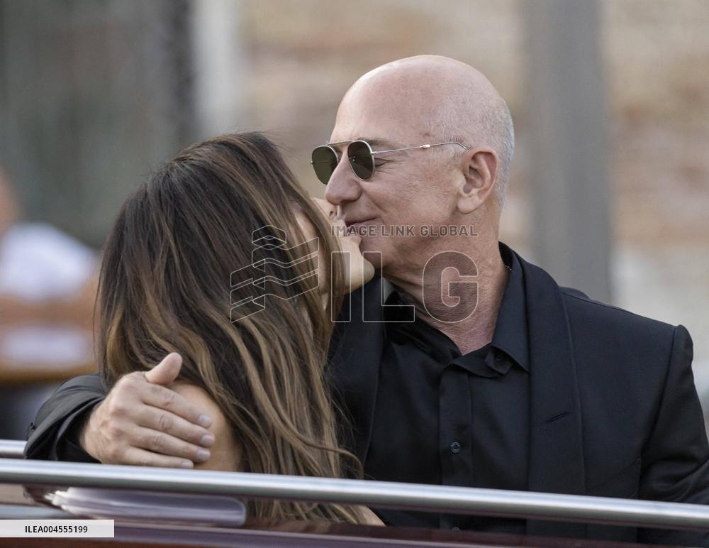 Jeff Bezos and Lauren Sanchez Leaves The Hotel - Venice