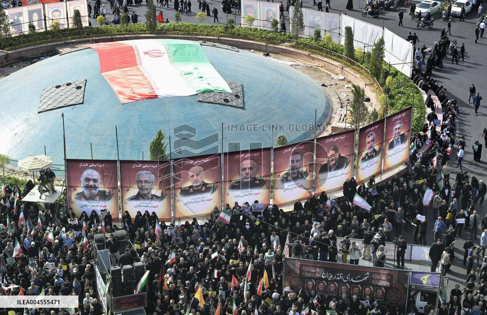 State funeral in Tehran for military commanders killed by Israel