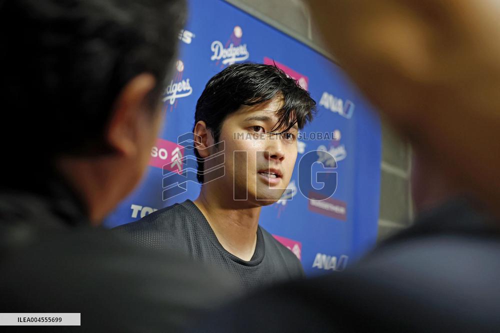 Baseball: Dodgers vs. Royals