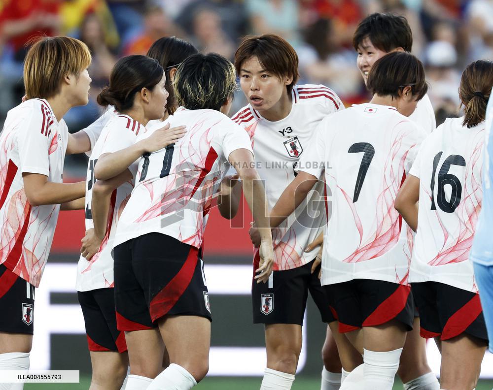 Football: Friendly between Japan and Spain