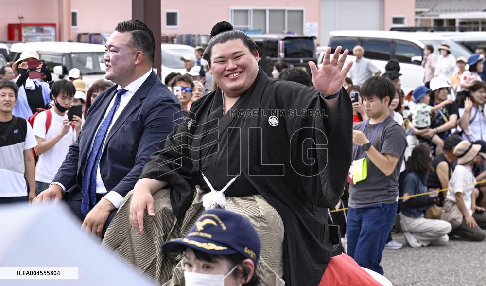 Onosato's promotion to yokozuna celebrated in hometown