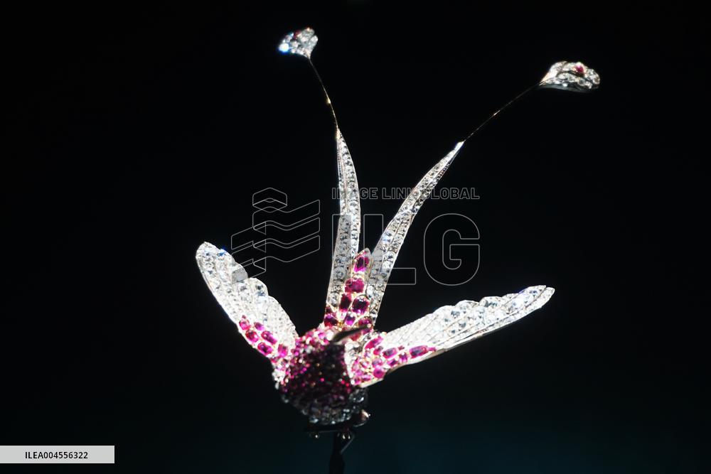 Century Treasures Art Exhibition in Hangzhou