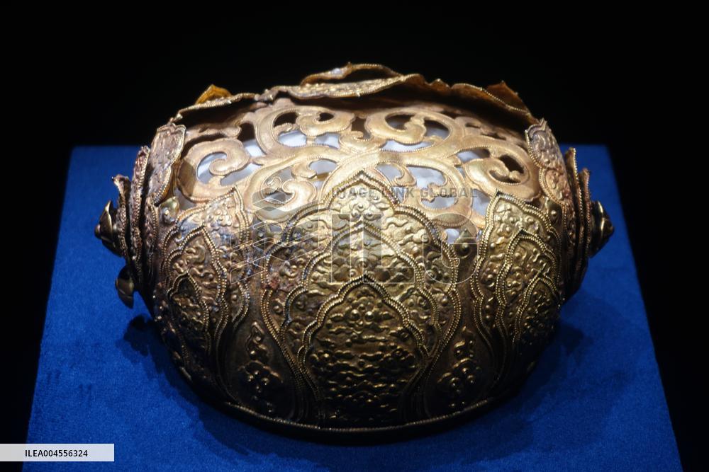 Century Treasures Art Exhibition in Hangzhou