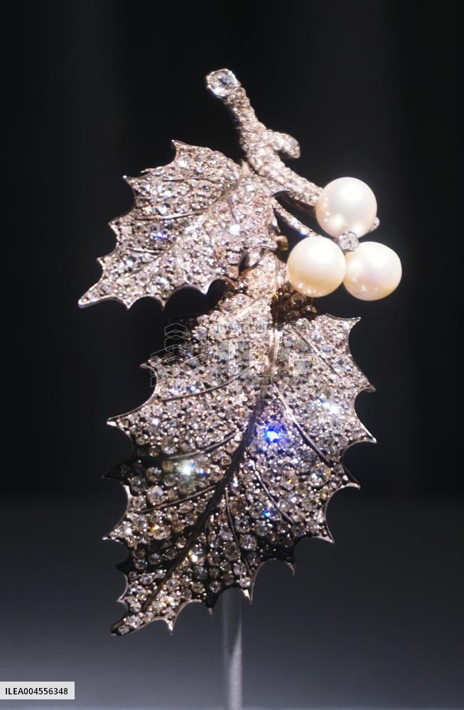 Century Treasures Art Exhibition in Hangzhou