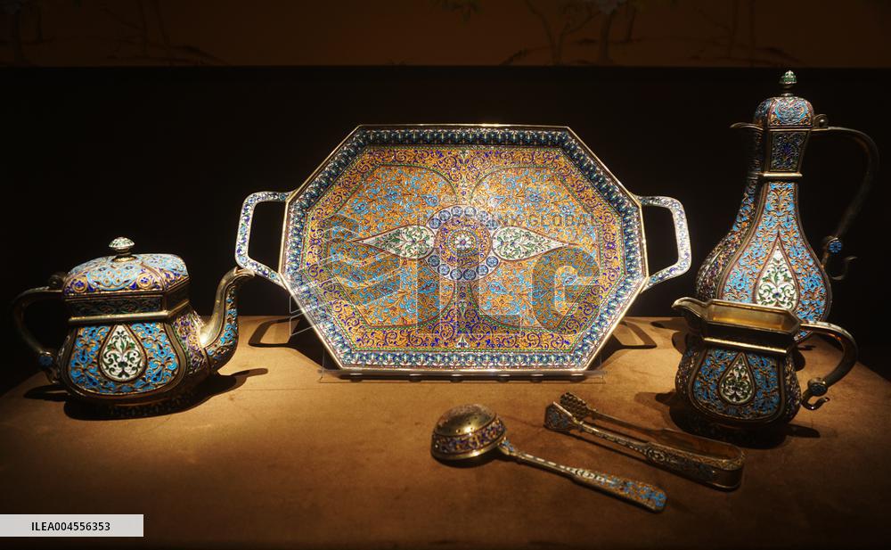 Century Treasures Art Exhibition in Hangzhou