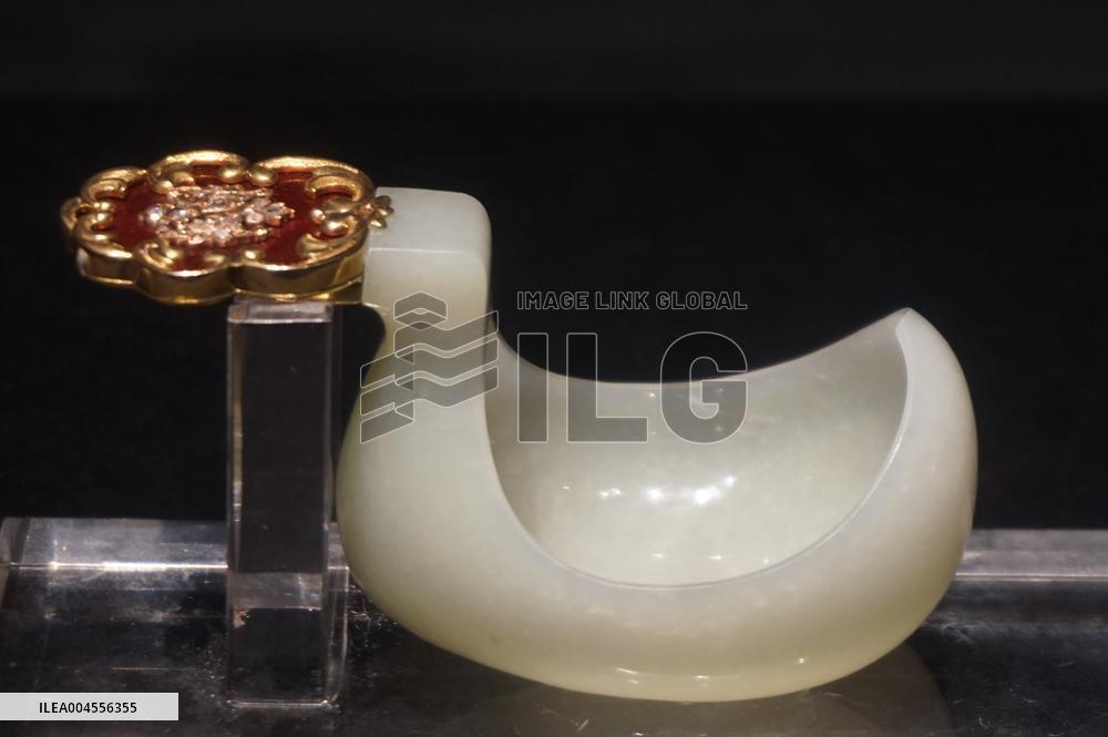 Century Treasures Art Exhibition in Hangzhou