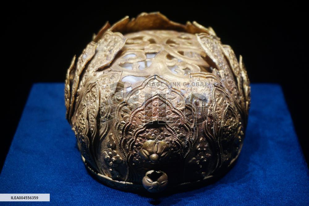 Century Treasures Art Exhibition in Hangzhou