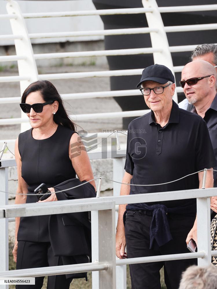 The Bezos Wedding - Bill Gates Departure