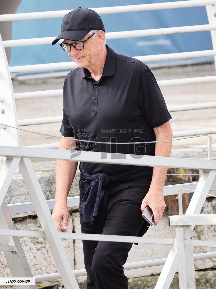 The Bezos Wedding - Bill Gates Departure