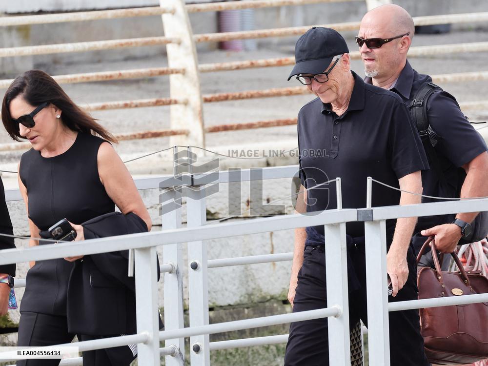 The Bezos Wedding - Bill Gates Departure