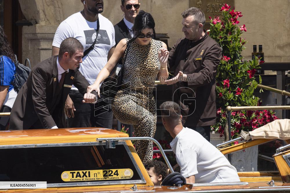 Khloe Kardashian leaves Gritti Hotel after the wedding of Jeff Bezos - Venice