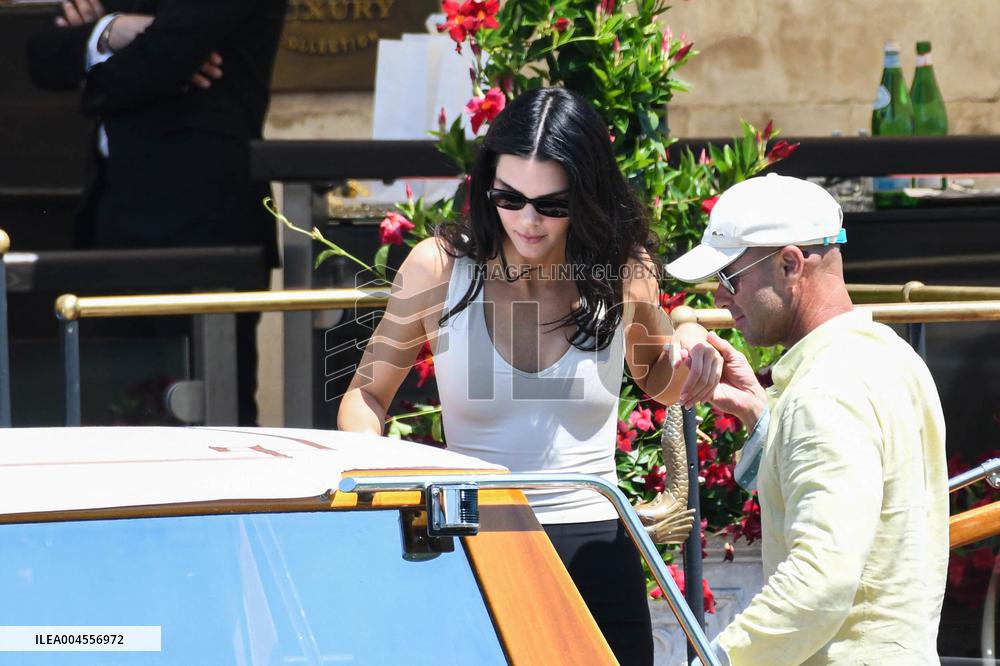Kendall Jenner leaves her hotel in Venice
