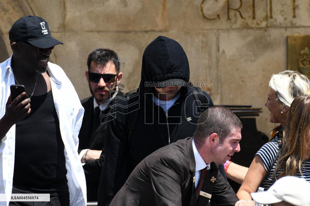 Leonardo DiCaprio leave Gritti Hotel in Venice