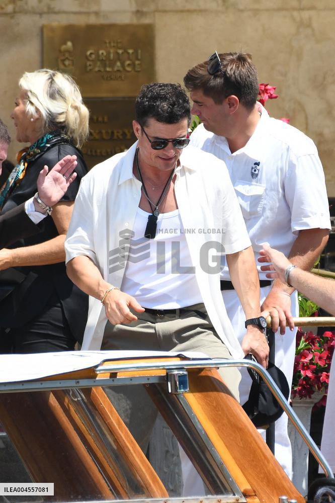 Orlando Blum leaves his hotel in Venice