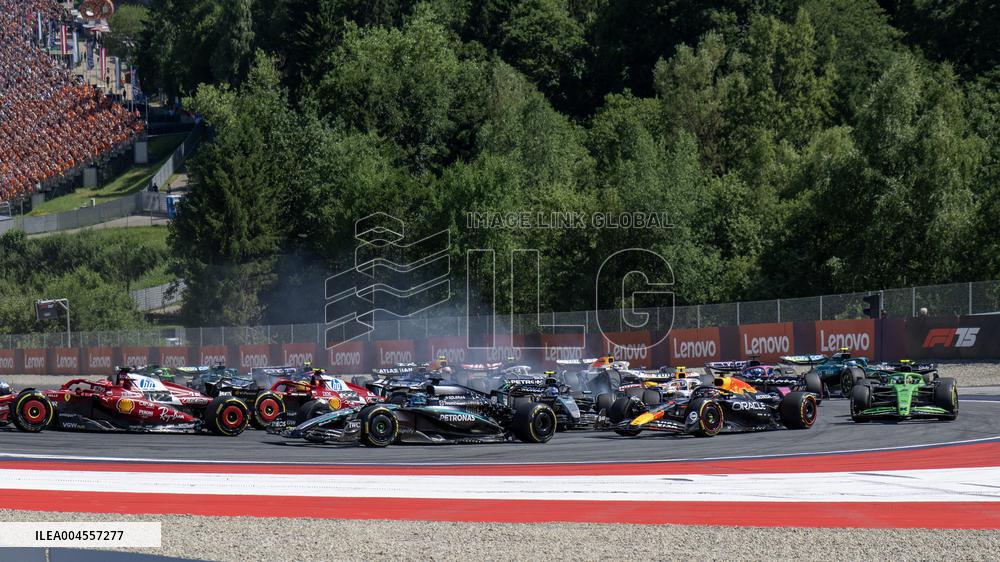 Crash Between Antonelli vs. Verstappen - Formula 1 - MSC Cruises Austrian Grand Prix 2025