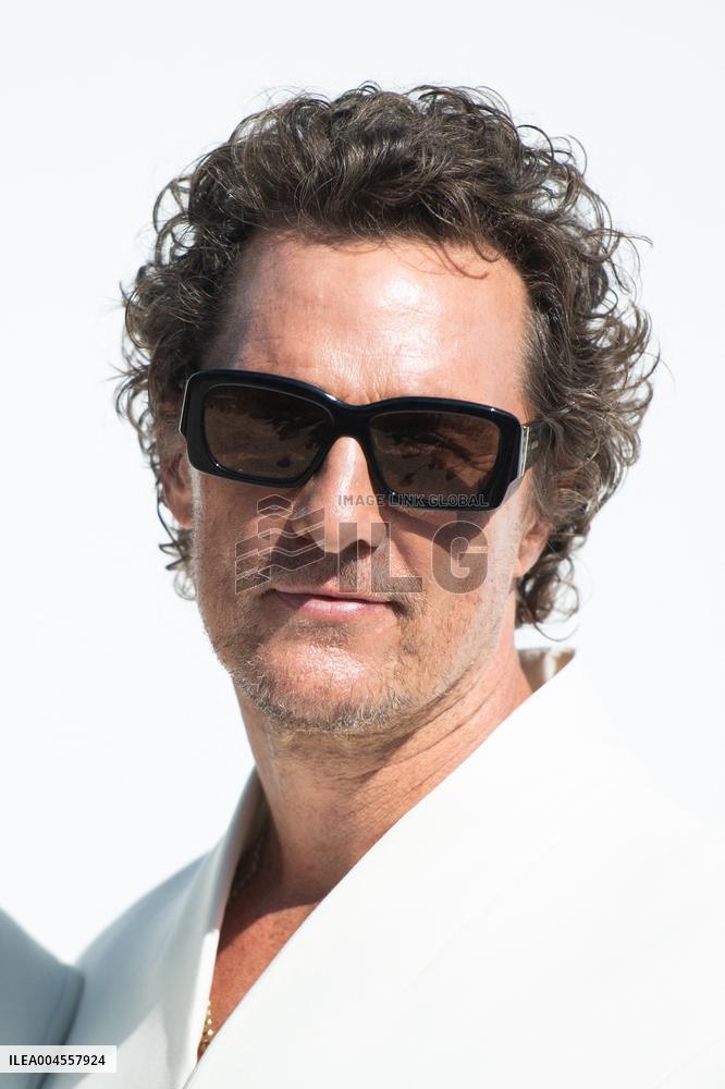 PFW Jacquemus Photocall