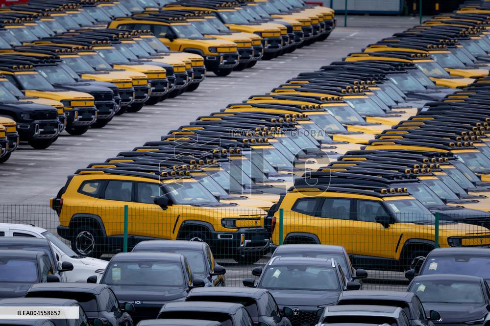 Changan Automobile Whole Vehicle Distribution Center in Chongqing