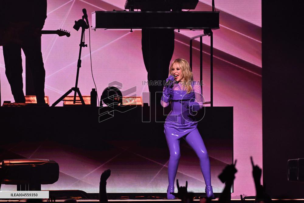 Kylie Minogue Performs At The Accor Arena - Paris