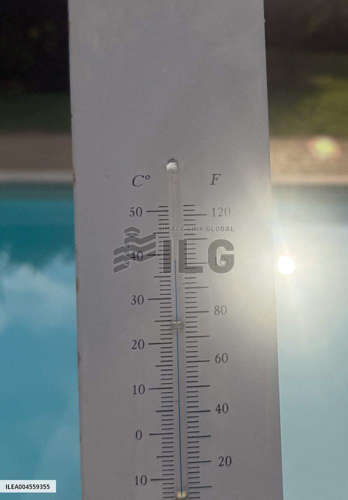 Illustration Of The Heatwave - France